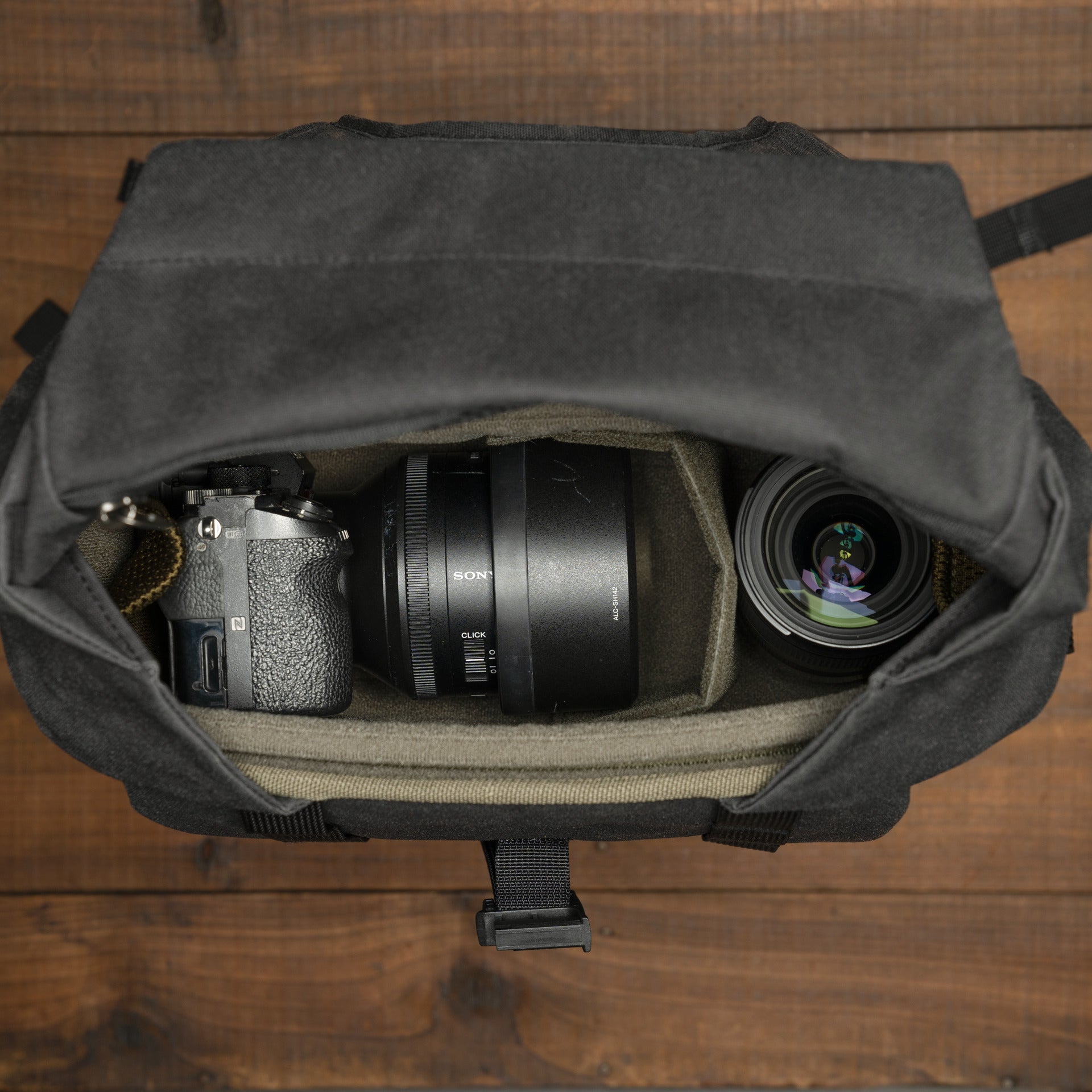 Wotancraft Travel Camera Backpack 18L Black