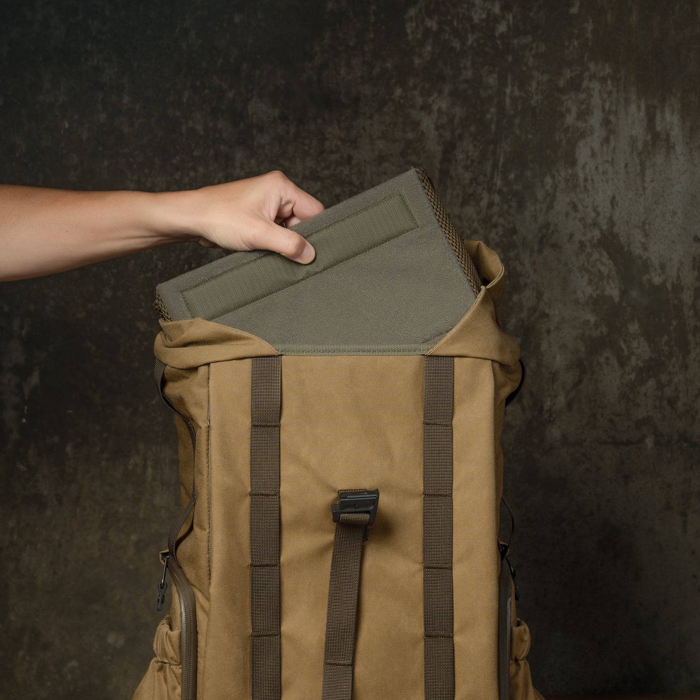 Wotancraft Travel Camera Backpack 18L Khaki