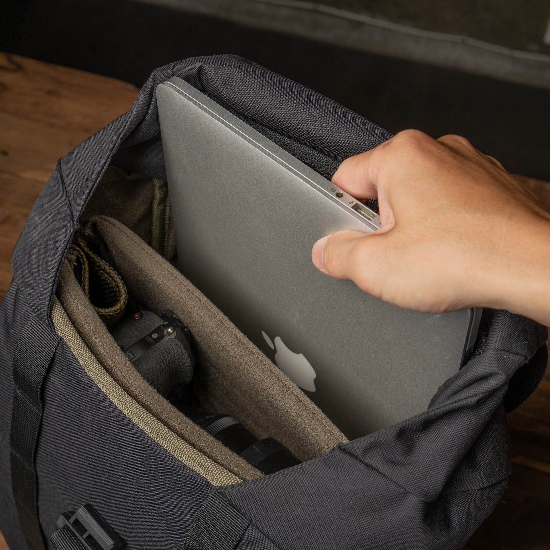 Wotancraft Travel Camera Backpack 18L Black