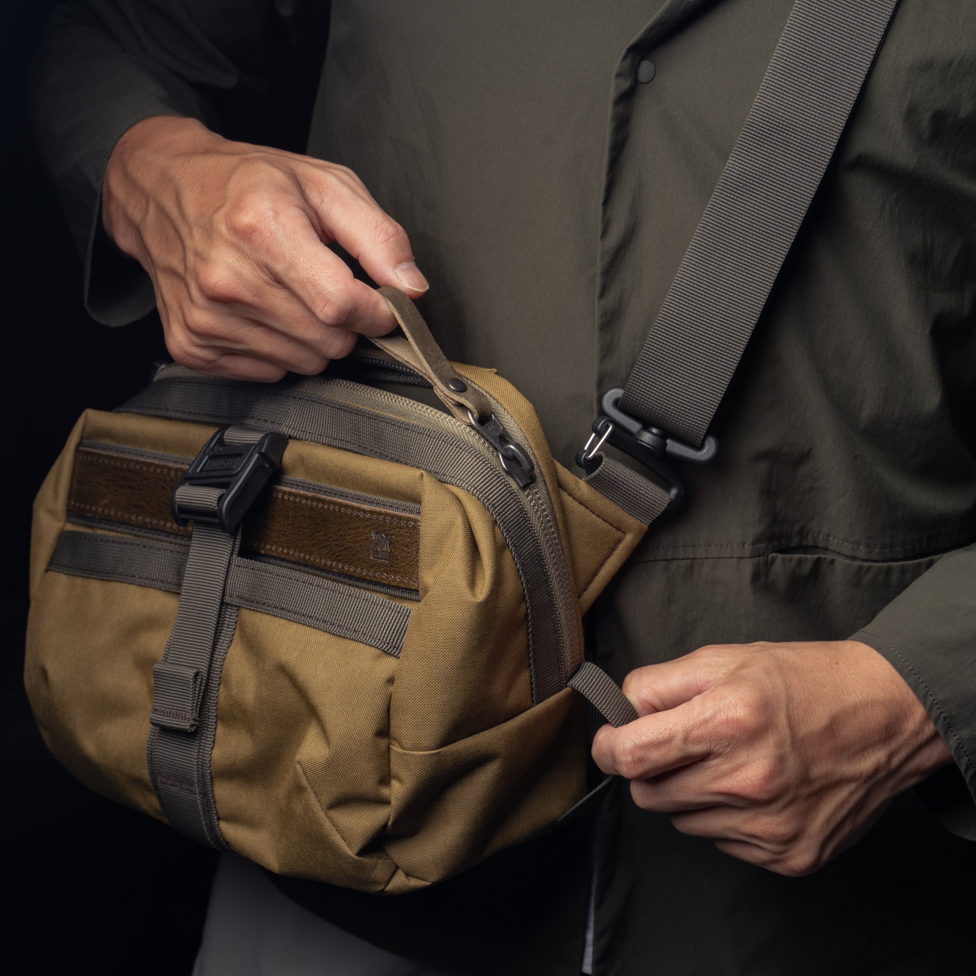 Wotancraft MINI RIDER V2 Sling Bag 4.5L Khaki